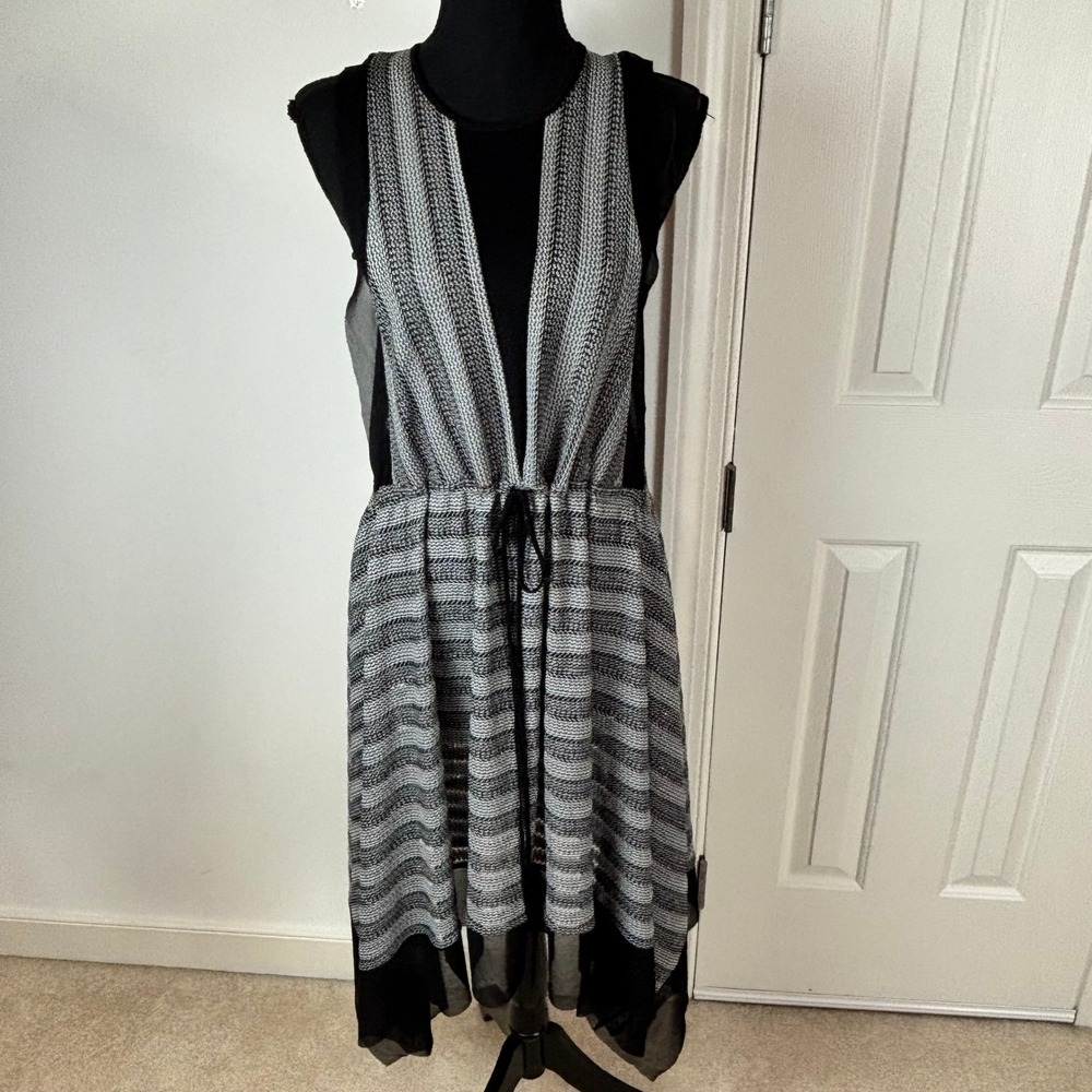 BCBGMAXAZRIA XXS Metallic Striped Handkerchief Hem Midi‎ Dress Black Silver